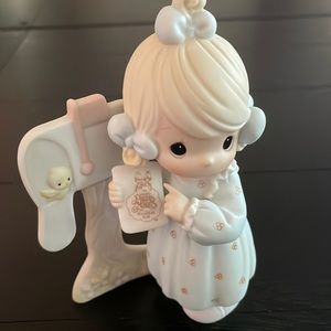 Precious Moments “Sharing the good News Together” Figurine